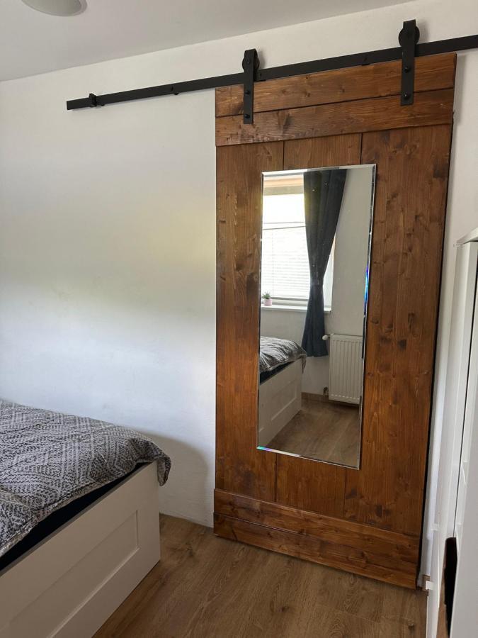 Appartement Anna นีเดอเรา ภายนอก รูปภาพ